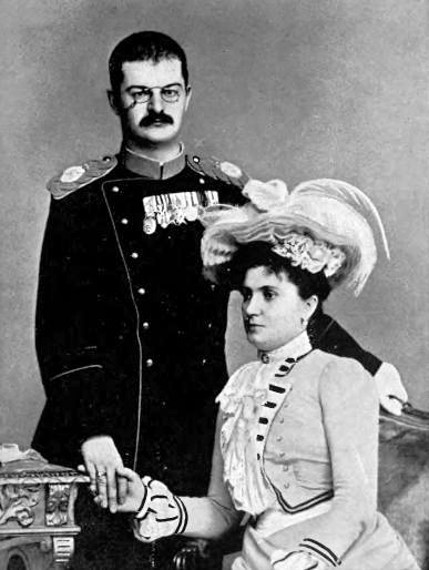 King_Alexander_I_Obrenovi%C4%87_of_Serbia_and_Queen_Draga%2C_ca._1900.jpg
